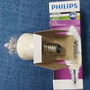 Bóng đèn LED nến Philips 4-25W E14 dimmable cho ánh sáng điều chỉnh linh hoạt